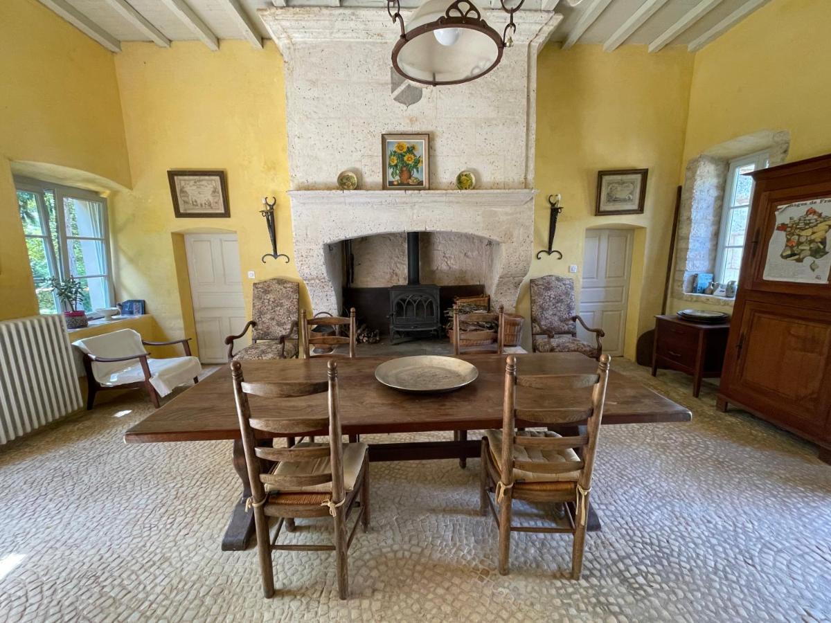 Rural Retreat Apartment Feuillade ภายนอก รูปภาพ