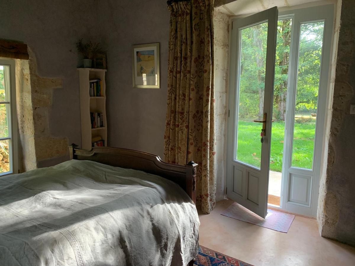 Rural Retreat Apartment Feuillade ภายนอก รูปภาพ